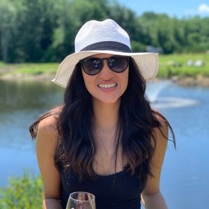 Meet your Posher, Colleen